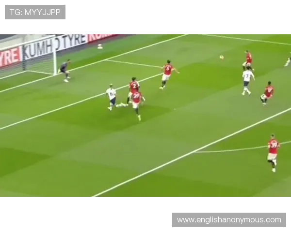 那不勒斯 Osimhen 的做球